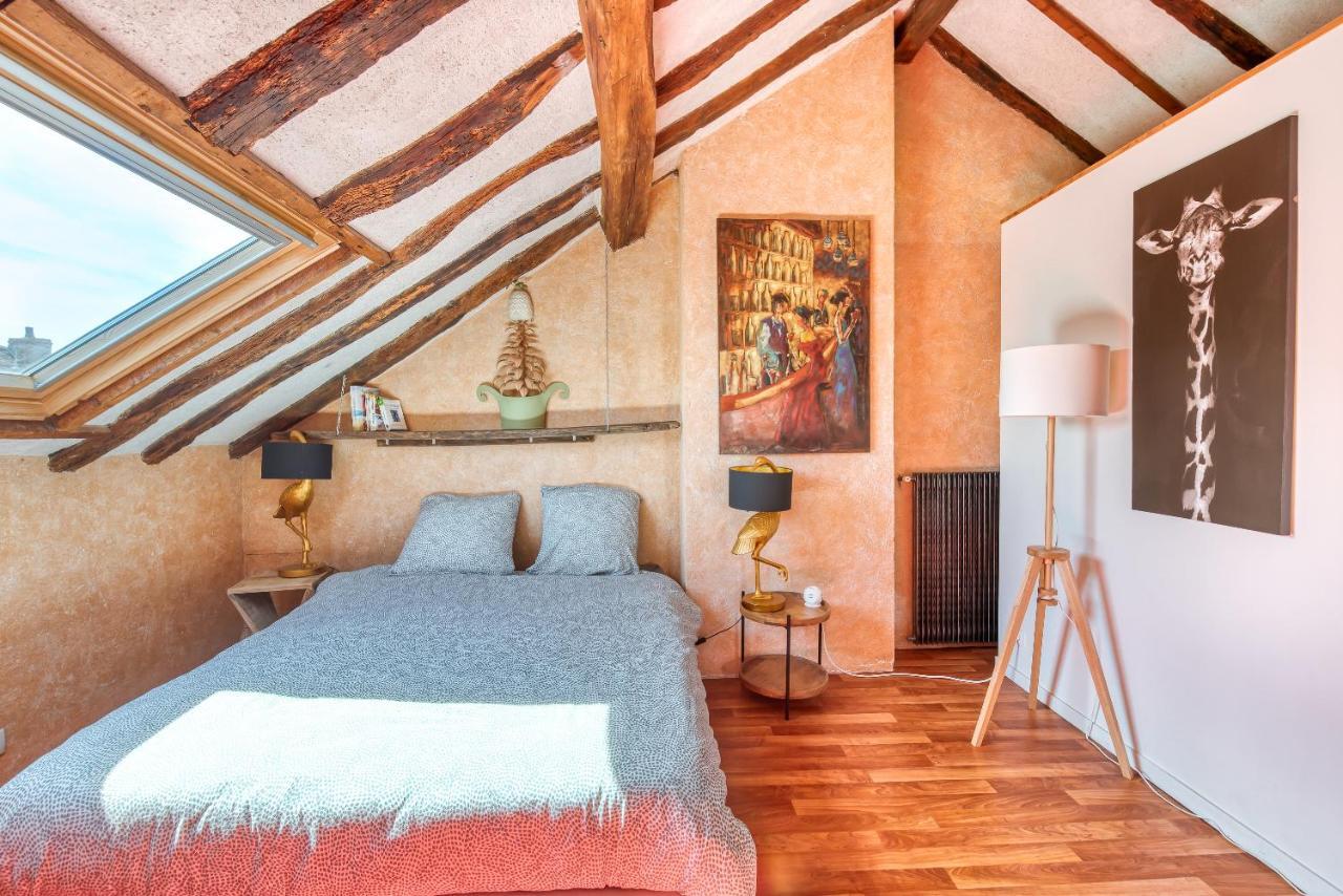 Appartement Sous les toits vue LOIRE à Bouchemaine Extérieur photo